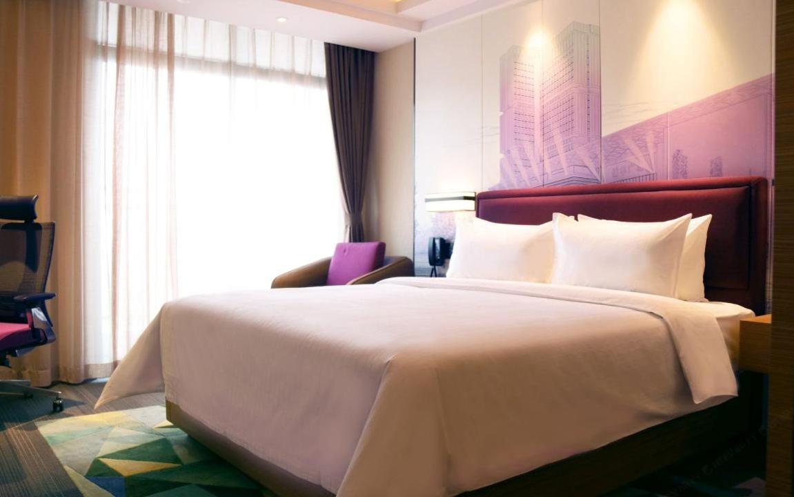 Hampton By Hilton Zhuhai Cheng Feng Plaza Hotel Екстериор снимка