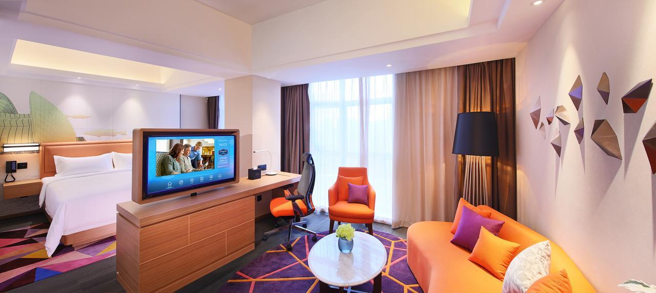 Hampton By Hilton Zhuhai Cheng Feng Plaza Hotel Екстериор снимка