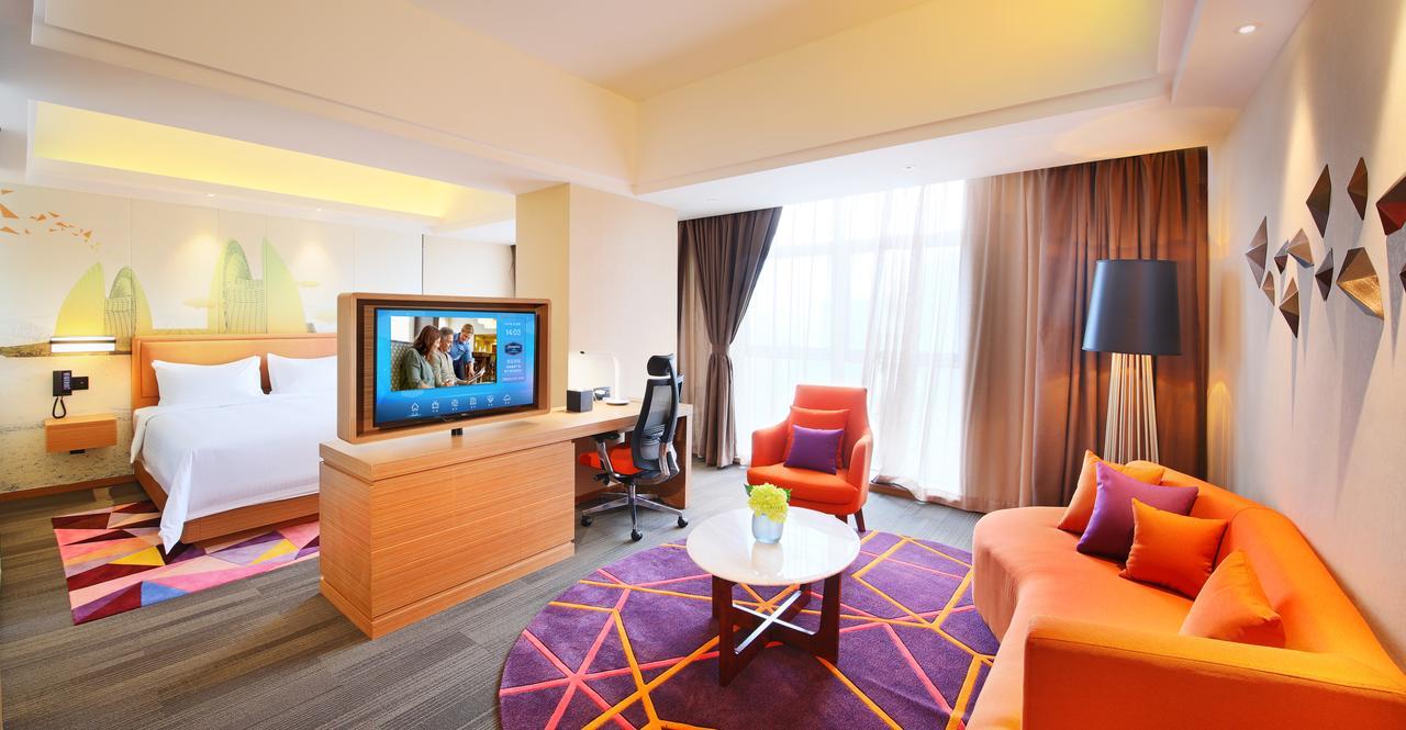 Hampton By Hilton Zhuhai Cheng Feng Plaza Hotel Екстериор снимка