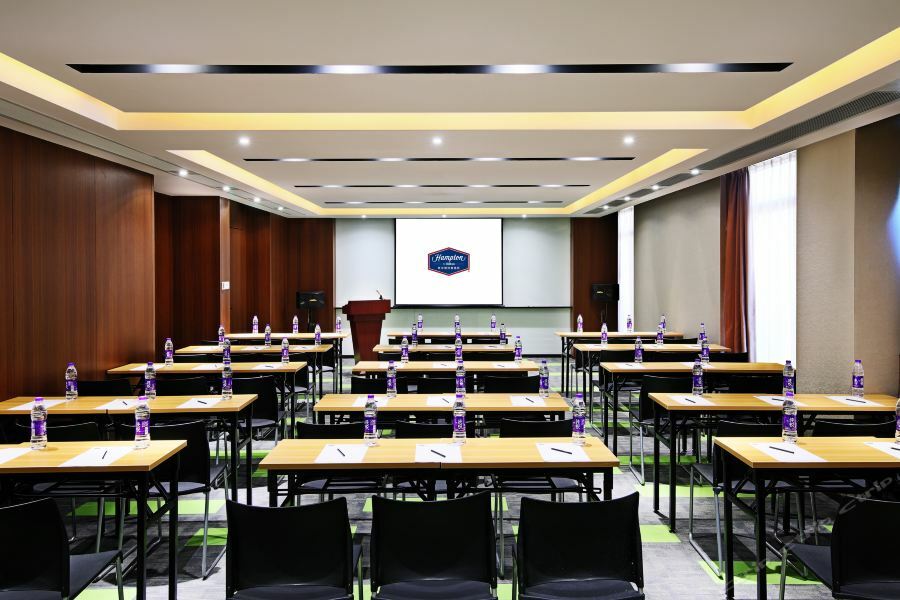 Hampton By Hilton Zhuhai Cheng Feng Plaza Hotel Екстериор снимка